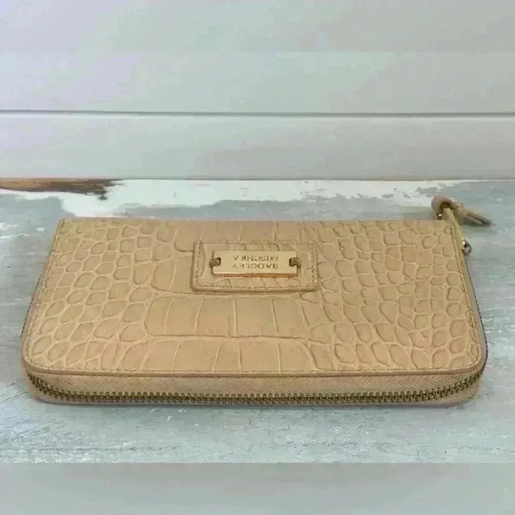 Badgley Mischka Wallet Purse Wristlet - Picture 4 of 10